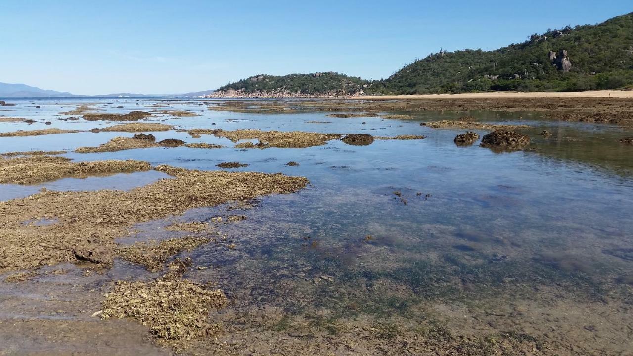 Shambhala Retreat Magnetic Island Cottages Nelly Bay ภายนอก รูปภาพ