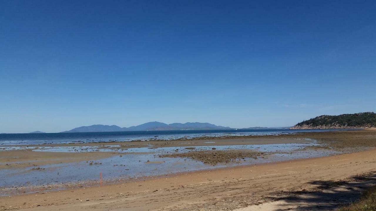 Shambhala Retreat Magnetic Island Cottages Nelly Bay ภายนอก รูปภาพ