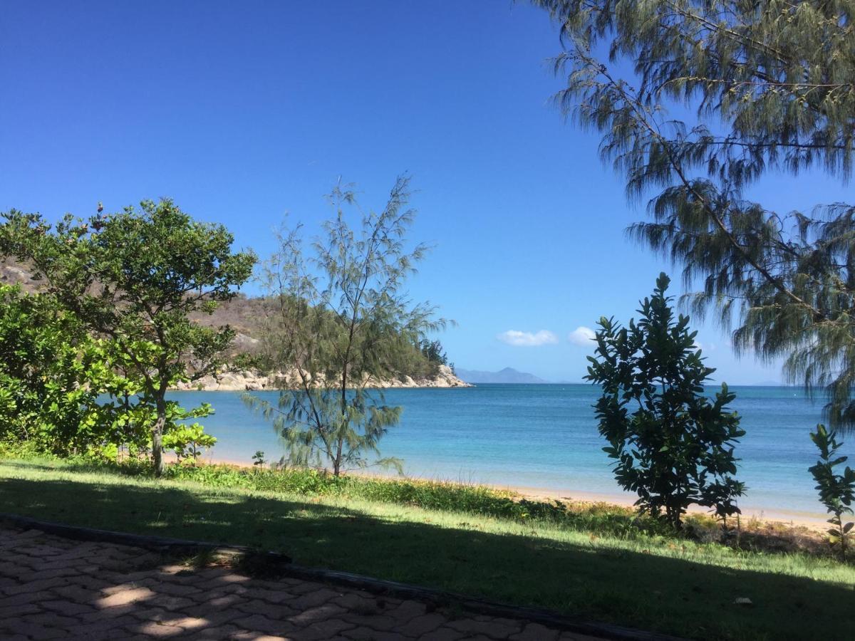 Shambhala Retreat Magnetic Island Cottages Nelly Bay ภายนอก รูปภาพ